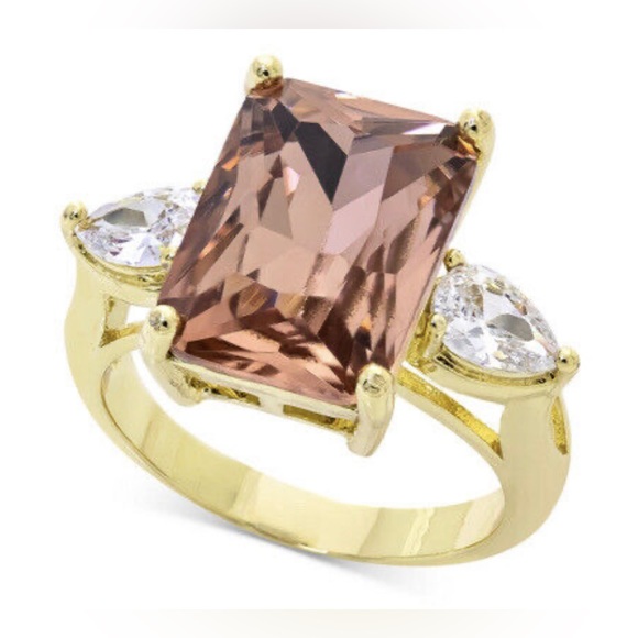 Charter Club Jewelry - CHARTER CLUB Emerald Cut Crystal Ring in Silver Plate Rose Gold Size 5 gift box